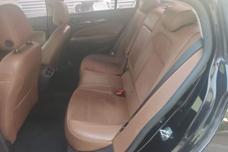 Used Buick Regal 2017 28T Prestige Model
