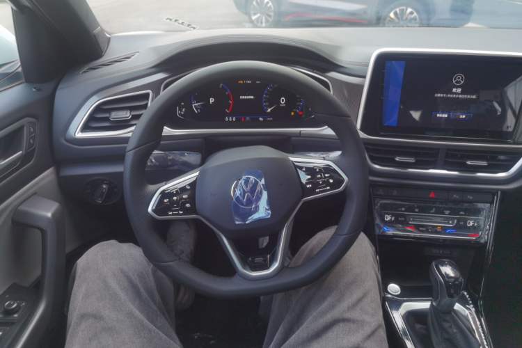 Used Volkswagen T-ROC 
