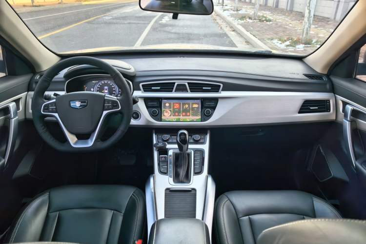 Used Geely Auto Emgrand X7 Sport 2018 Revised Version 1.8TD Automatic Two-Wheel Drive Smart Connectivity 4G-Enabled Edition
