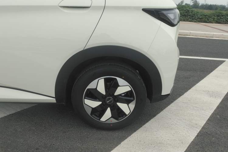 Used BYD Dolphin 2025 420km Free Edition
