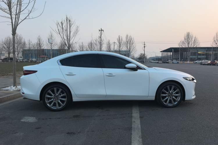 Used Mazda Mazda 3 Axela 2021 2.0L Automatic ZhiXuan Edition
