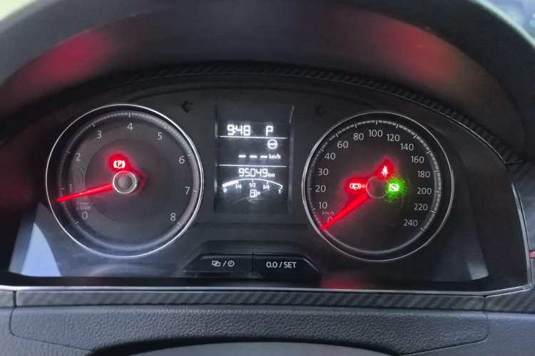 Used Volkswagen Santana 2017 Haval H9 1.6L Automatic Comfort Edition
