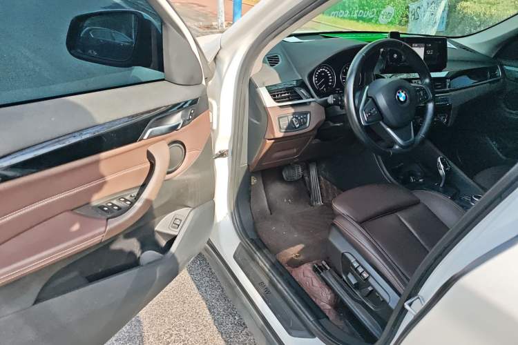 Used BMW X1 2020 sDrive25Li Leading Model
