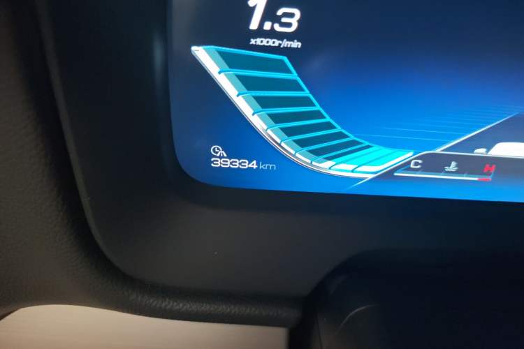 Used BYD Tang 2019 2.0T Automatic SmartConnect Luxury 7-Seater China VI Standard
