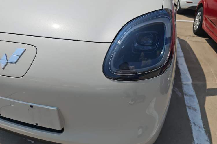 Used Wuling Hongguang MINIEV 2025 Four-Door Version Advanced Edition
