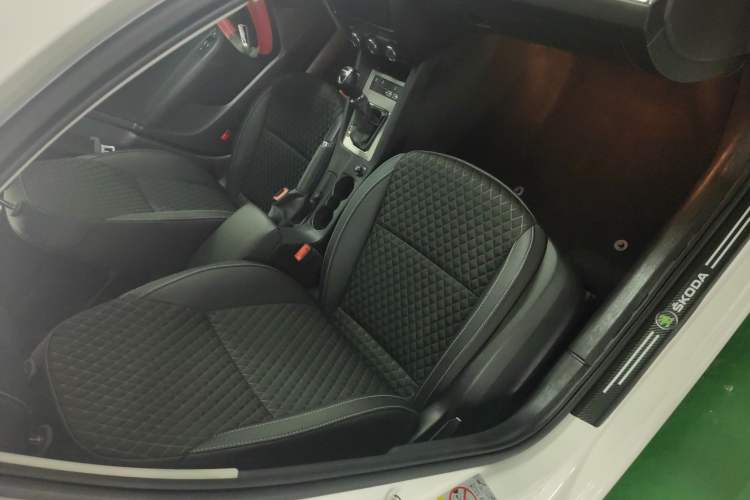 Used Skoda Octavia 2019 1.5L Automatic Smart Drive Luxury Edition China V Standard
