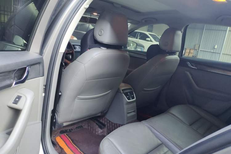 Used Skoda Octavia 2015 1.4TSI DSG Yijun Edition
