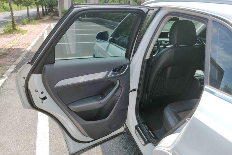 Used Audi Q3 2018 30th Anniversary Edition 35 TFSI Fashion Model
