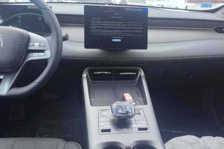 Used BYD Qin PLUS 2025 DM-i Smart Drive 55KM Leading Model
