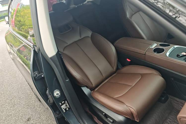 Used Leapmotor C11 2023 Range-Extended 300 Comfort Edition
