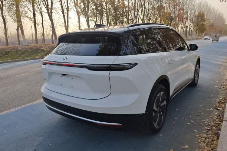 Used Nio ES6 2023 75 kWh
