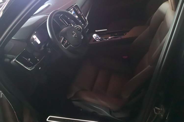 Used Volvo S90 2025 B5 Zhiyuan Luxury Edition