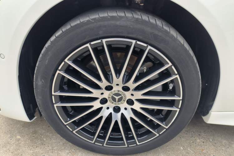 Used Mercedes-Benz C-Class 2023 Restyled C 260 L Sport Edition