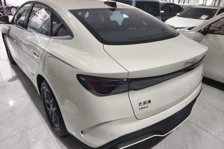 Used BYD Seal 06 New Energy 2025 DM-i Smart Drive 80KM Luxury Model
