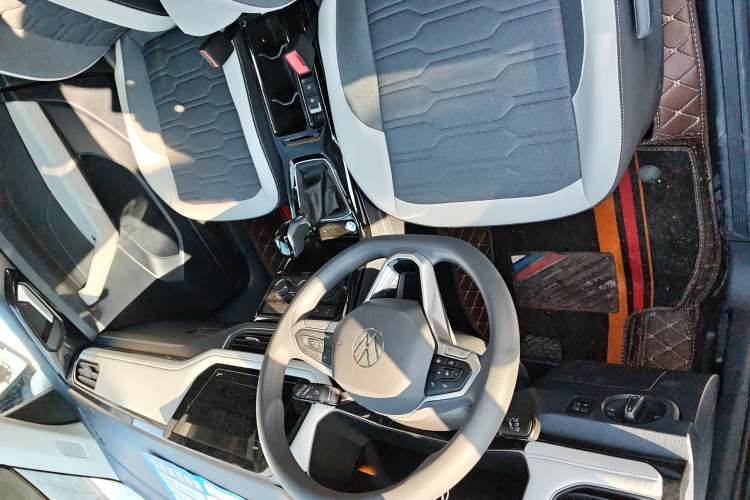 Used Volkswagen Tharu 2025 New Sharp 1.5L Ambitious Edition