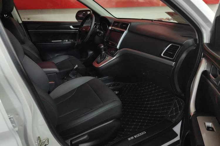 Used Haval M6 2019 1.5T DCT Two-Wheel Drive Elite Version China VI Standard
