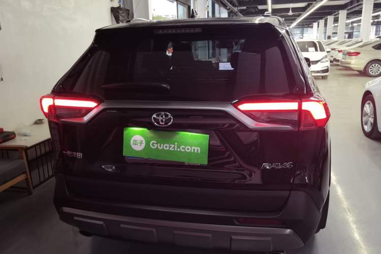 Used Toyota RAV4 2024 2.0L CVT Two-Wheel Drive Fashion Plus Edition