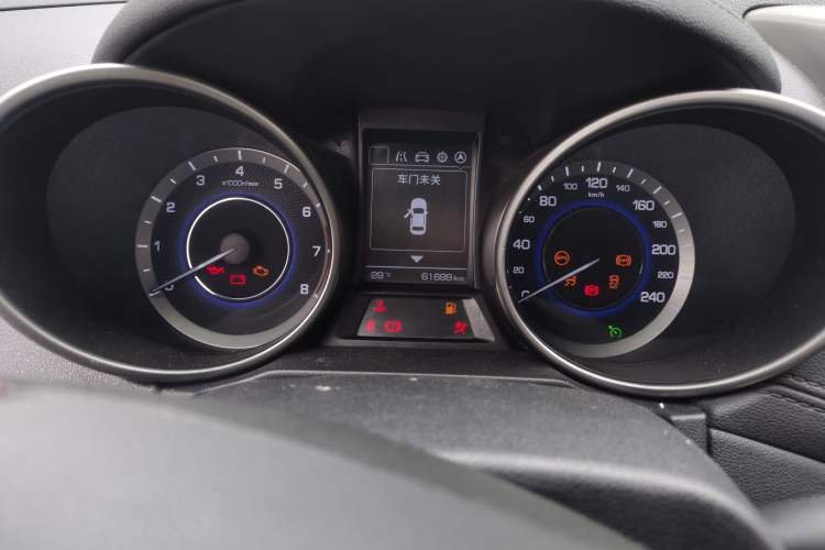 Used Changan CS35 2017 1.6L Manual Luxury Model
