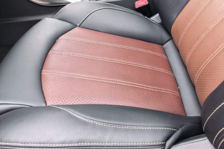 Used BYD Song 2016 GaiShi Edition 1.5TI Manual Elite Model
