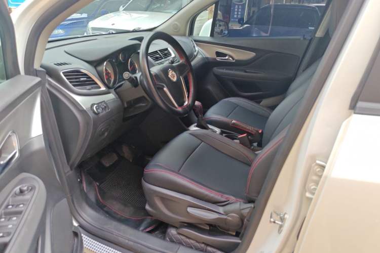 Used Buick Encore 2015 1.4T Automatic Two-Wheel Drive Urban Elite Version
