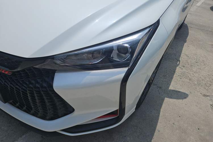 Used Dongfeng Aeolus Yixuan 2021 230T Automatic Zuiying Knight Edition
