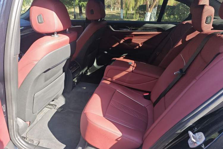 Used BMW 5 Series 2022 Restyled 525Li M Sport Package
