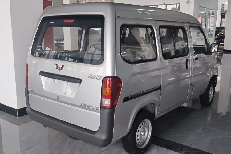 Used Wuling Zhiguang 2023 1.5L Practical Version 5/7 Seats
