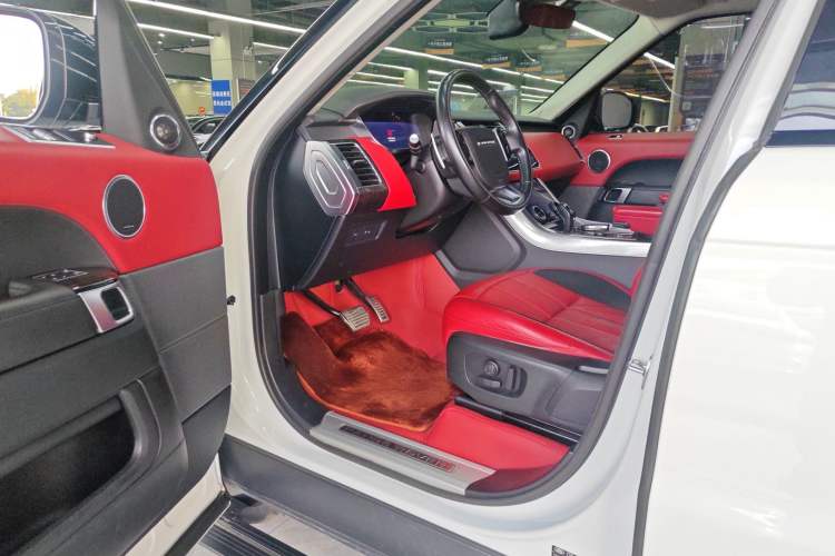 Used Land Rover Range Rover Sport 2022 3.0 L6 YAO Black Edition
