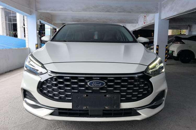 Used Ford Focus 2021 Sedan EcoBoost 180 Automatic Trendy Model
