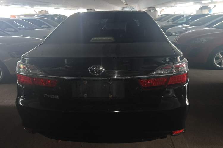 Used Toyota Camry 2015 2.0E Elite Edition
