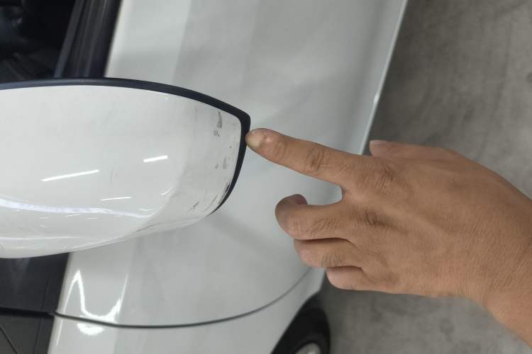 Used Toyota YARiS L 2015 1.5E Automatic Charm Edition
