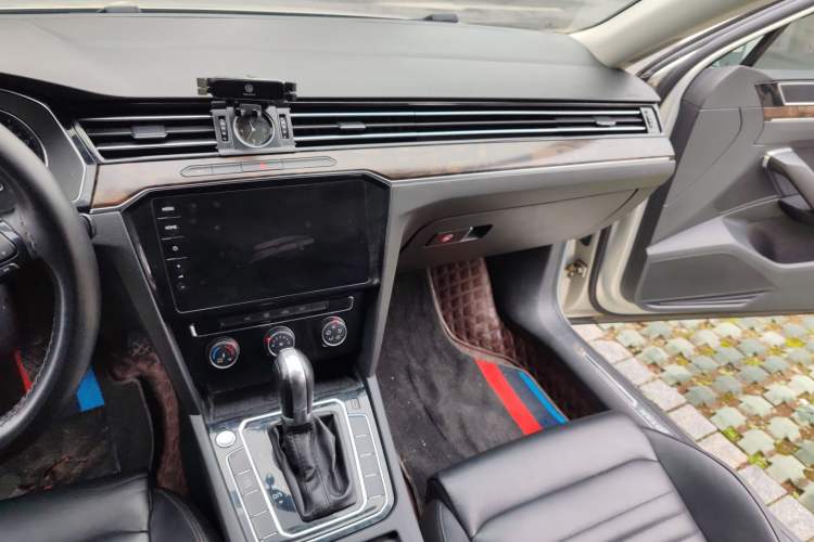 Used Volkswagen Magotan 2019 330TSI DSG Leading Model China VI Standard