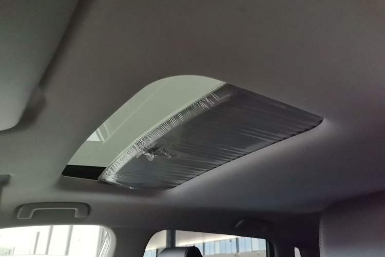 Used Wuling Asta 2021 1.5T CVT Starlight Edition
