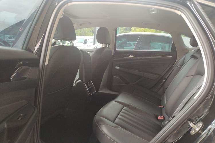 Used Volkswagen Passat 2022 280TSI Business Edition
