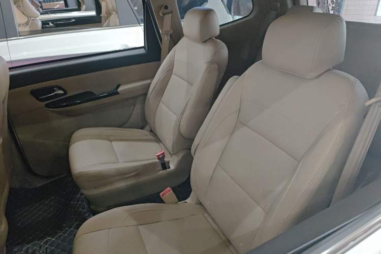 Used Wuling Hongguang 2016 1.5L S1 Deluxe Model China V-standard
