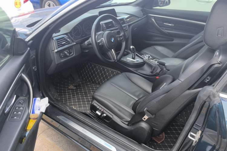 Used BMW 4 Series 2014 420i Convertible Design Line Package
