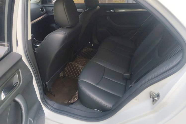 Used Roewe 360 2018 PLUS 1.5L Automatic Luxury Edition
