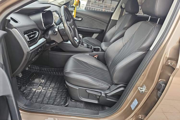 Used JETOUR X70M 2020 Revised 1.5T Manual Travel Companion Version 5 Seats
