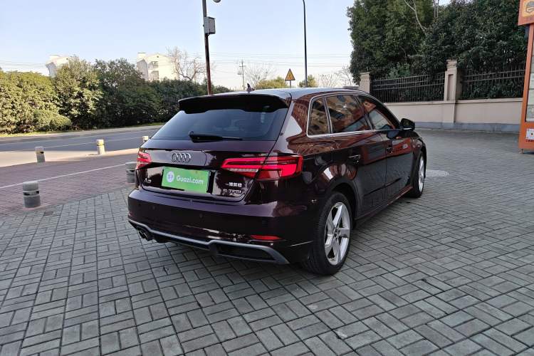 Used Audi A3 2018 30th Anniversary Edition Sportback 35 TFSI Fashion Model
