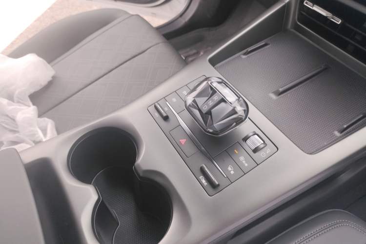 Used BYD Qin PLUS 2025 DM-i Smart Drive 55KM Leading Model
