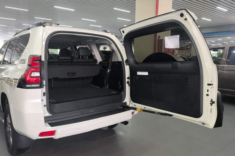 Used Toyota Prado 2018 3.5L Automatic TX-L with Rear-Mounted Spare Tire
