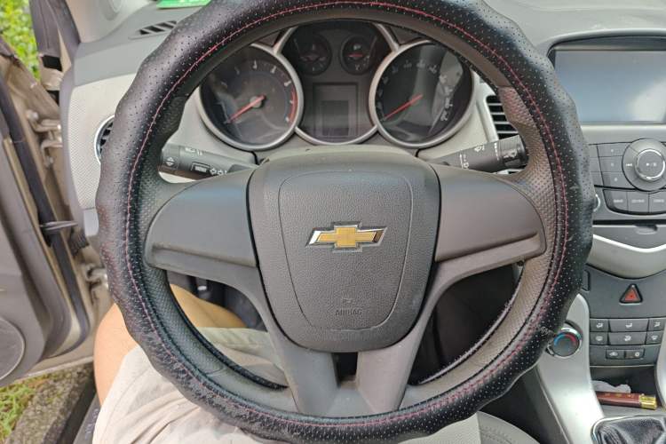 Used Chevrolet Cruze 2013 1.6L SE MT
