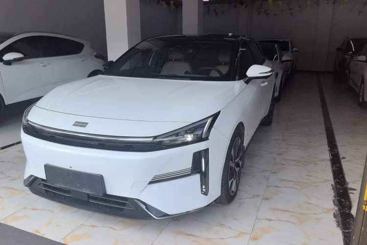 Used  L6 2023 125km Starship