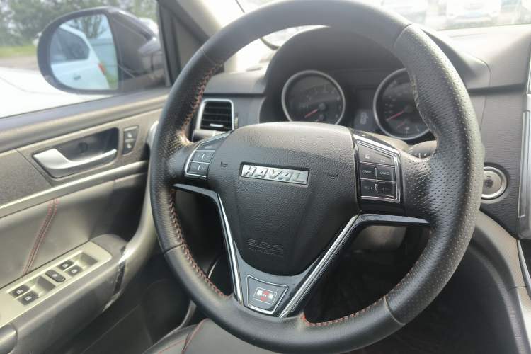 Used Haval H6 2017 Red-Label Sport Edition 1.5T Automatic Two-Wheel Drive Luxury Model
