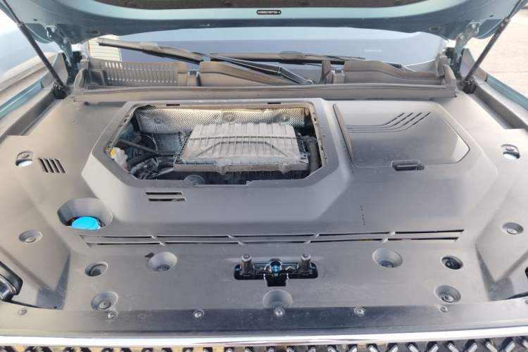 Used Chery Tiggo 8 PLUS C-DM 2025 1.5T 116 km Prestige Version 5 Seats