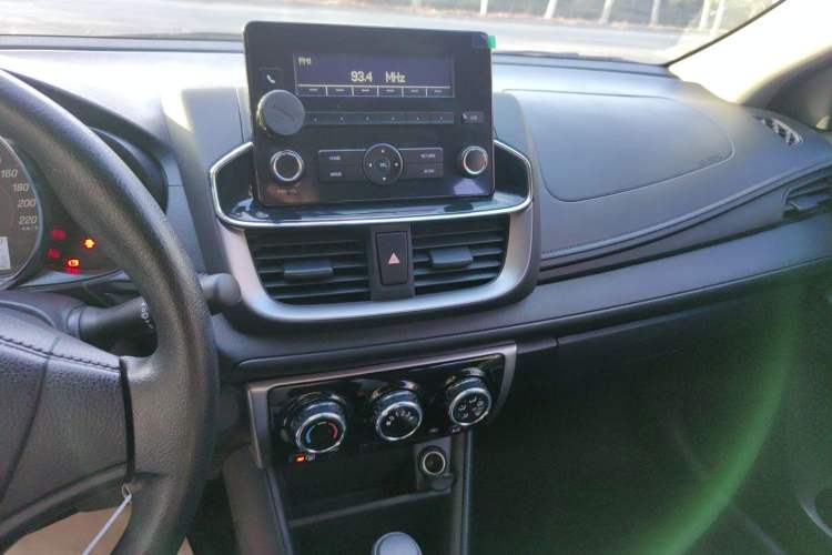 Used Toyota YARiS L 2021 X-Trail 1.5L CVT Leading Edition
