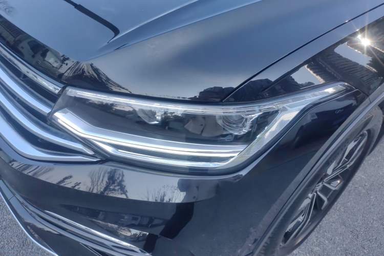 Used Volkswagen Tiguan L 2022 330TSI Automatic Two-Wheel Drive R-Line Enhanced Edition
