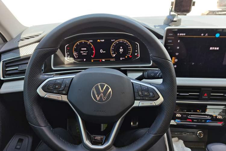 Used Volkswagen Tiguan L 2024 330TSI Automatic Two-Wheel Drive R-Line Enhanced Edition