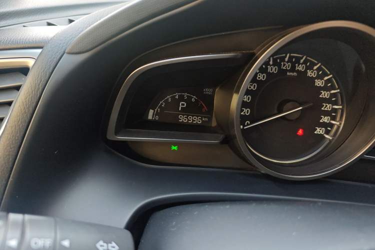 Used Mazda CX-4 2018 2.0L Automatic Two-Wheel Drive Blue Sky Dynamic Version China V Standard
