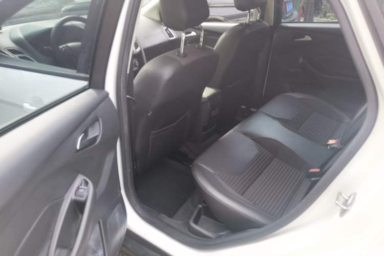 Used Ford Focus 2017 Hatchback 1.6L Manual Fashion Edition SmartDrive Version